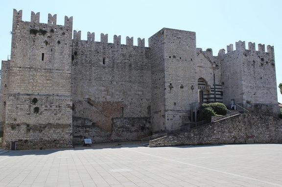 castello imperatore - castello.jpg